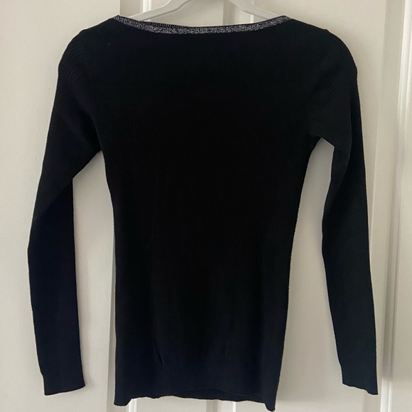 Frame Denim Black Sweater Cut Out Chest Silver Metallic Top Size XS - Picture 2 of 4